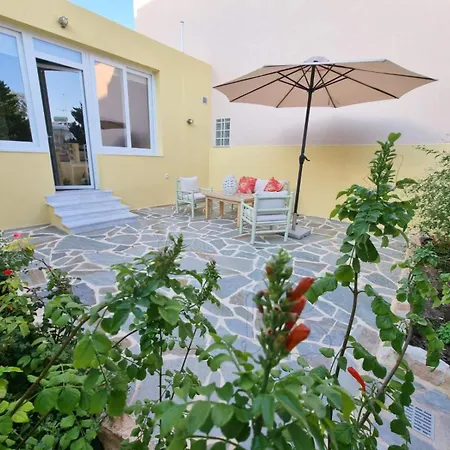 Garden * Ermoúpoli