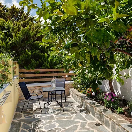 Garden Nyaraló Ermúpoli