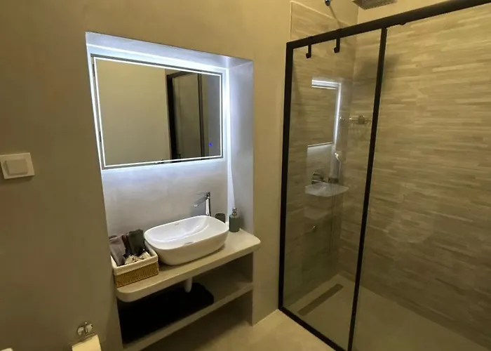 Garden * Ερμούπολη